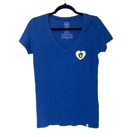 47 Tops - Brewers clue v neck heart logo and back words med.